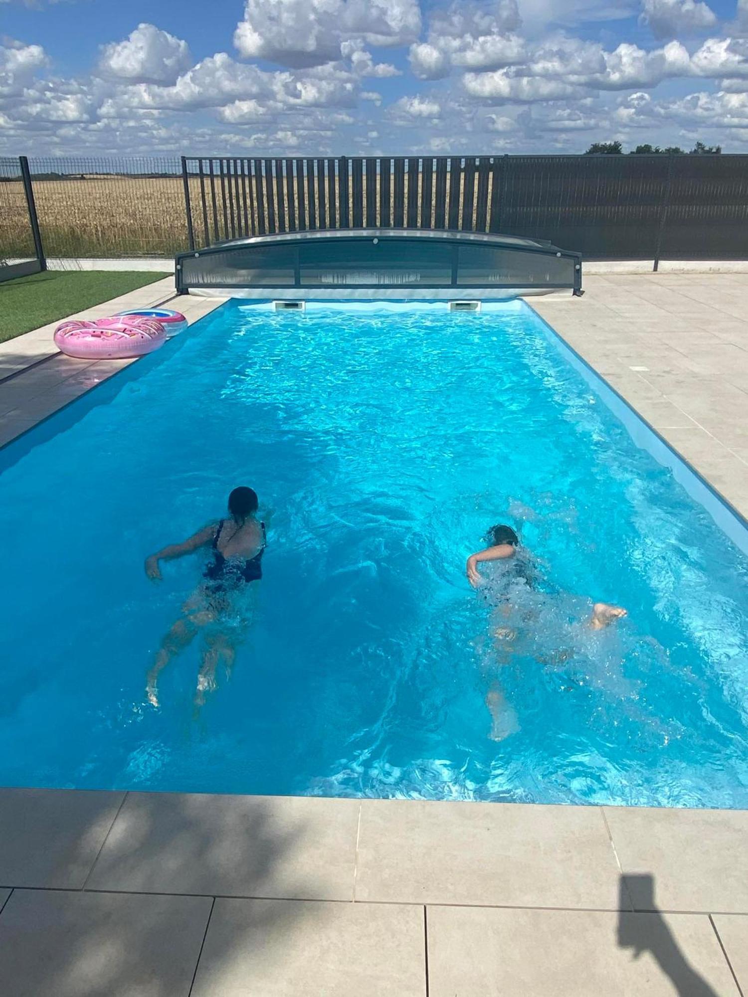 Au Fil Des Lacs Précy-Saint-Martin Kültér fotó